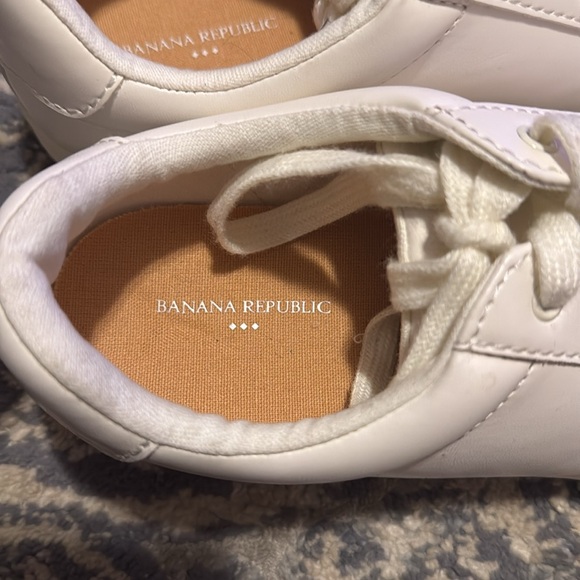 Banana Republic White Lace Up Sneakers Size 7.5 - Picture 8 of 12